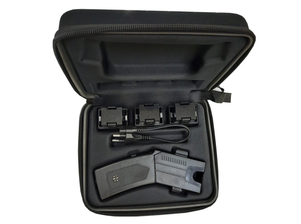 Электрошокер-фонарь отпугиватель собак Taser стреляющий (1 класс, с сиреной, ЛЦУ) (1)