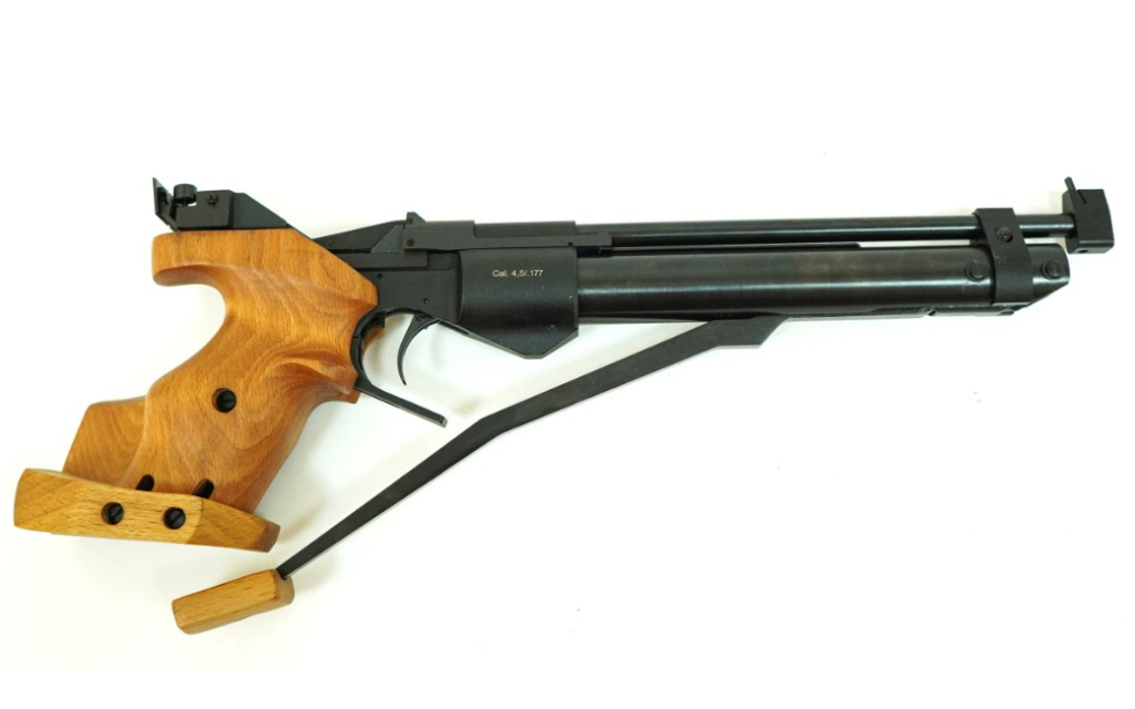 Пневматический пистолет МР-46М