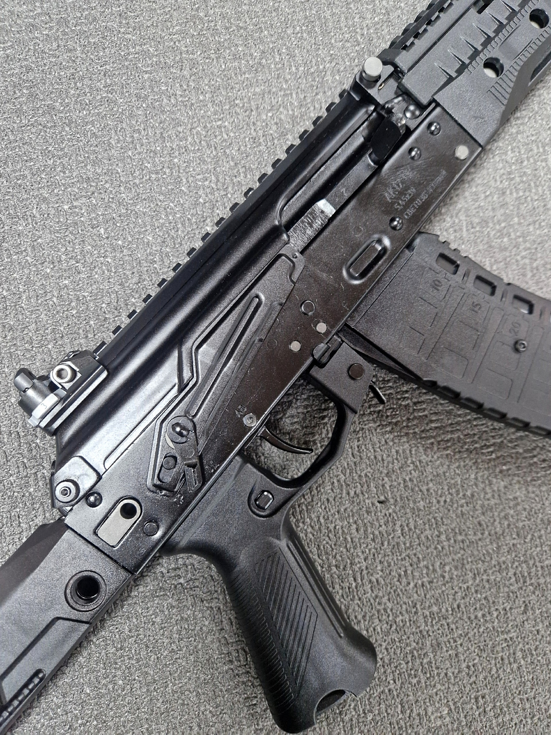 В наличии: охолощенный автомат АК12 СХ