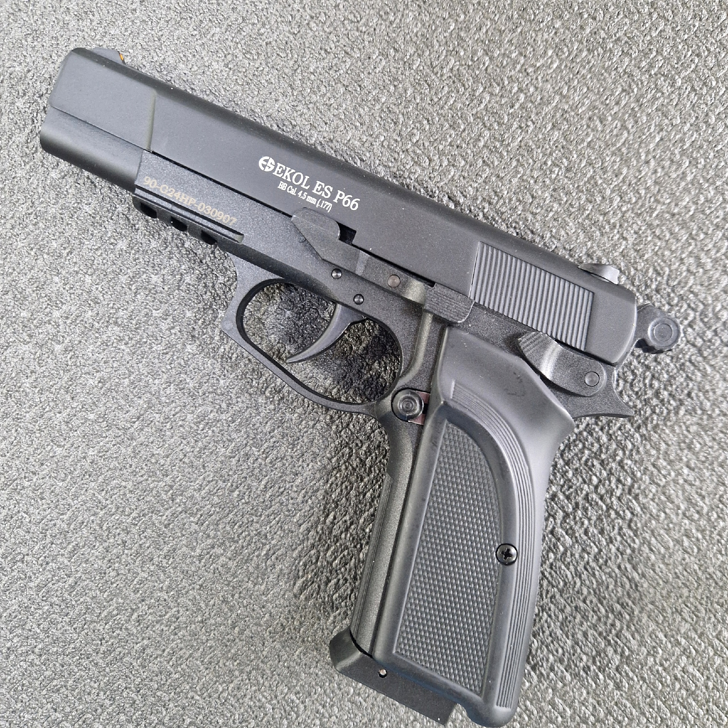 Подборка пневматических пистолетов EKOL