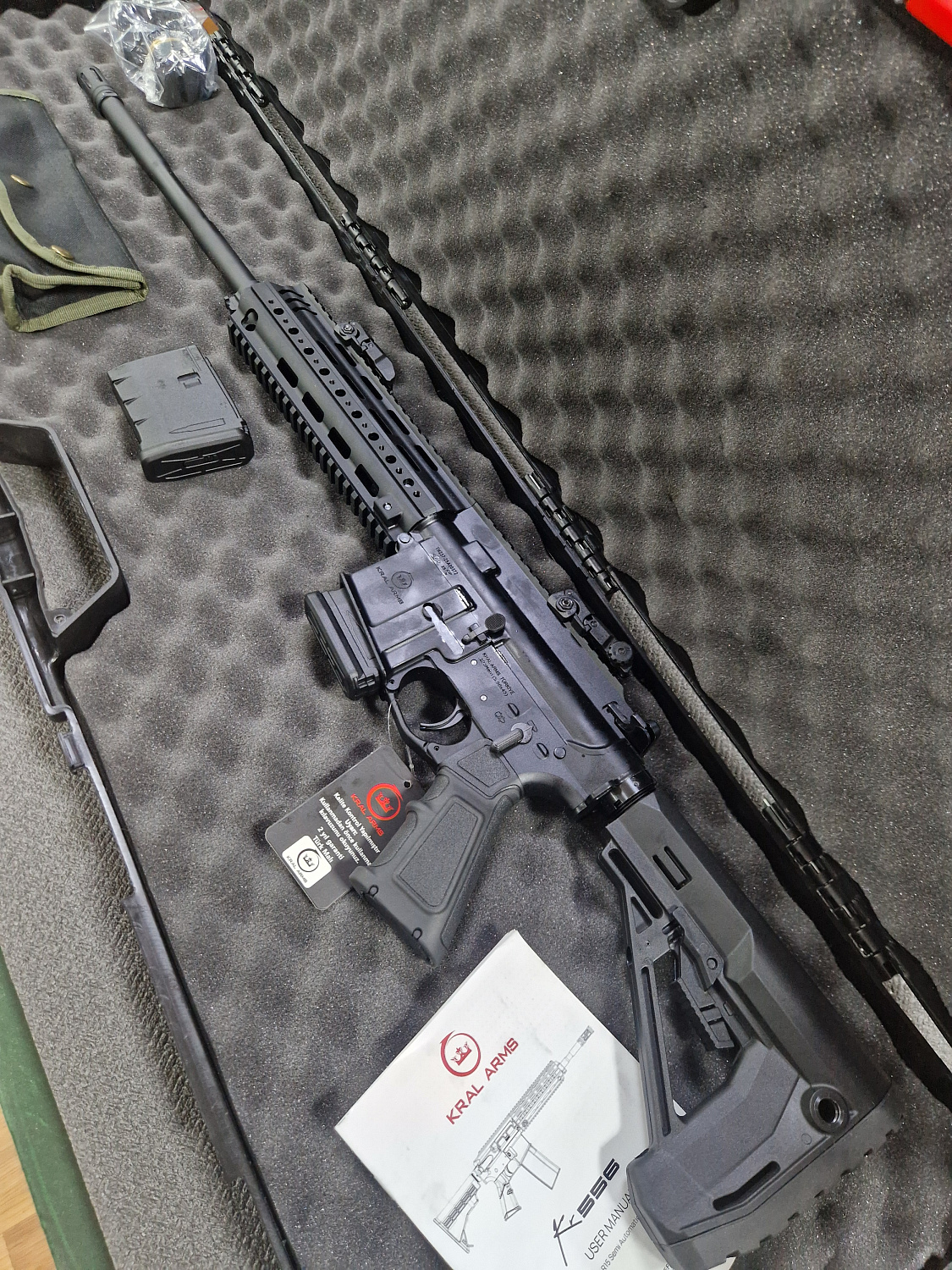 Нарезной карабин Kral KR556 выполнен на базе AR-15