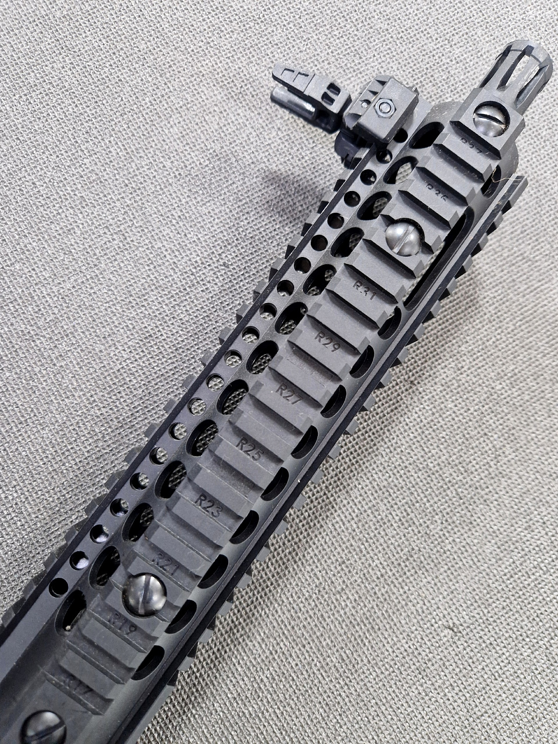 Скорострельная пневматическая винтовка Crosman R1