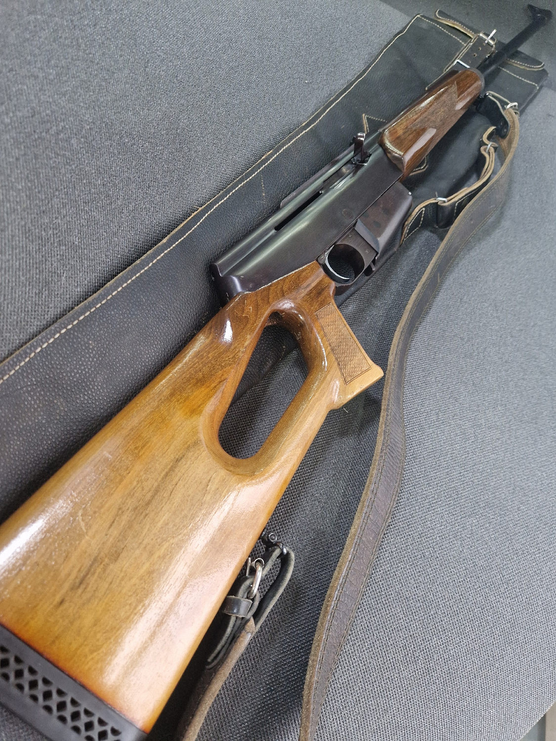 Комиссионное оружие: нарезной карабин Беркут-2М1 к.7,62/54R